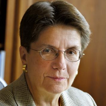 Carolyn Bratt picture
